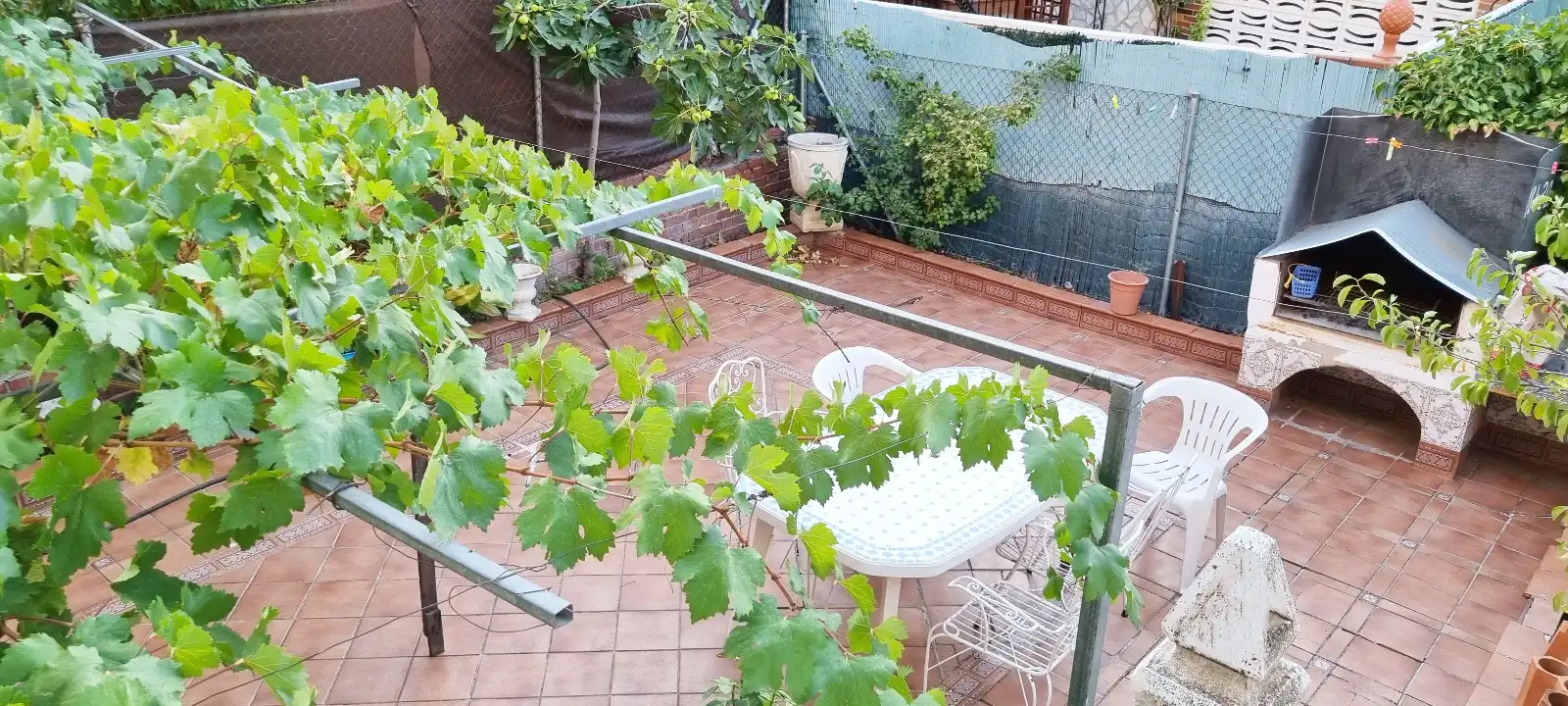 Jardí de Casa adosada en venda en Villaviciosa de Odón amb Aire condicionat, Calefacció i Jardí privat