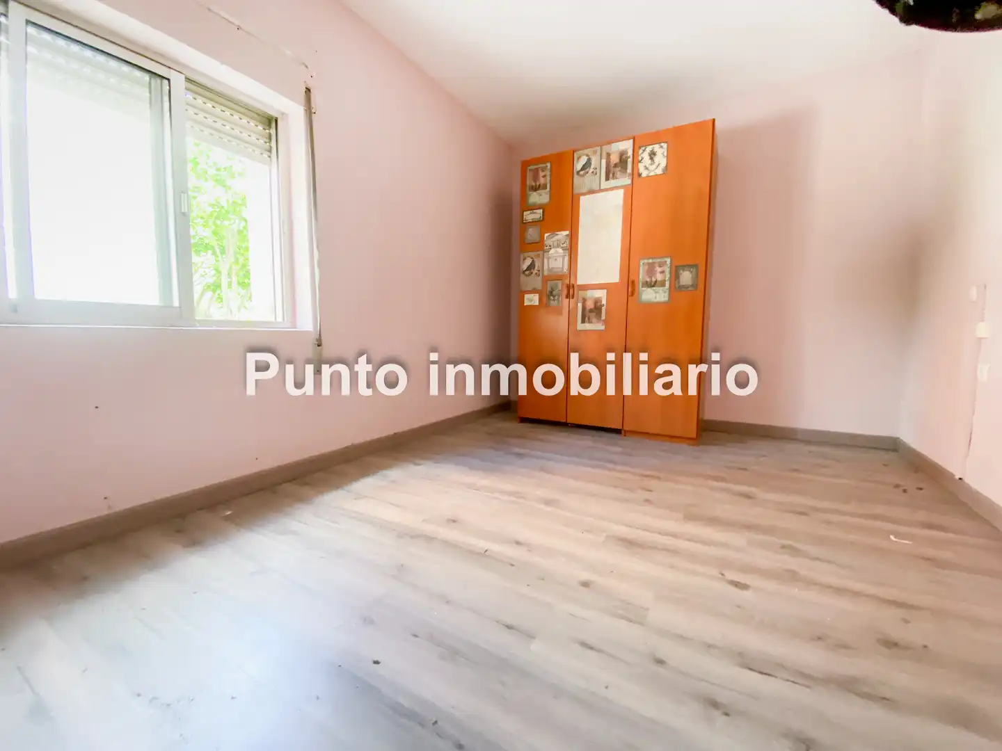 Dormitori de Pis en venda en Valladolid amb Calefacció, Parquet i Terrassa