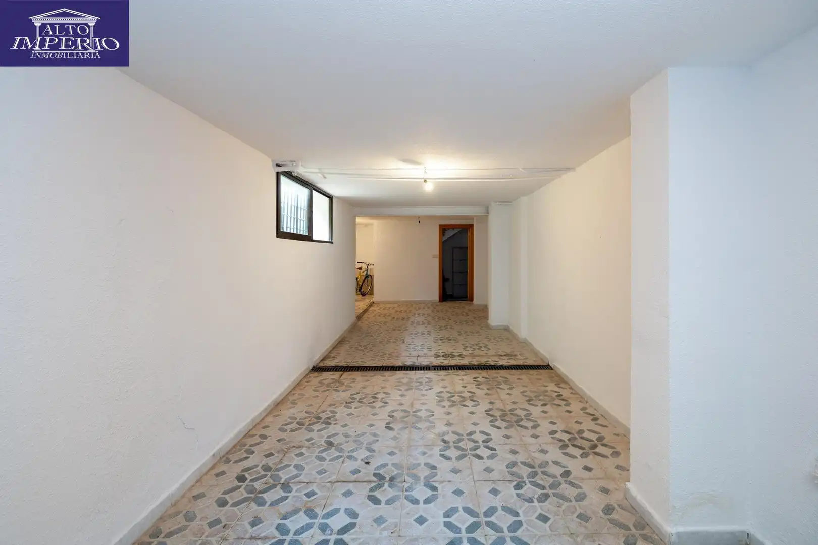 Villa mit Pool zum Verkauf in Calle Lindaraja, imagen 48