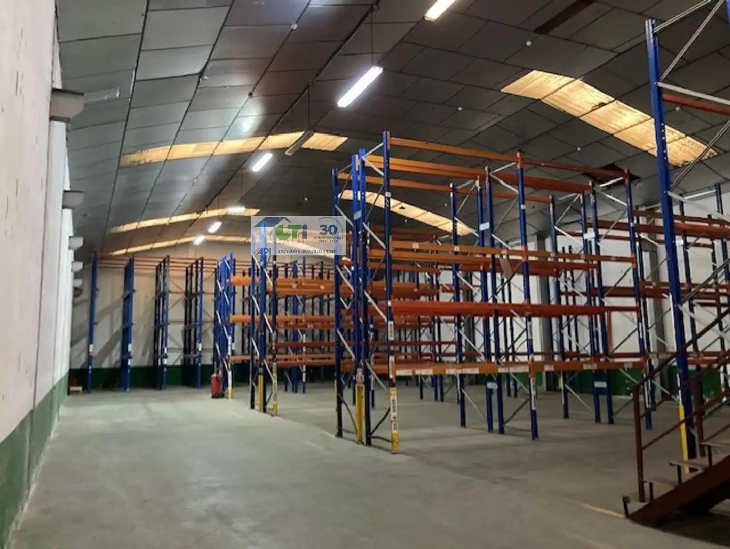 Nau industrial de lloguer en Utebo