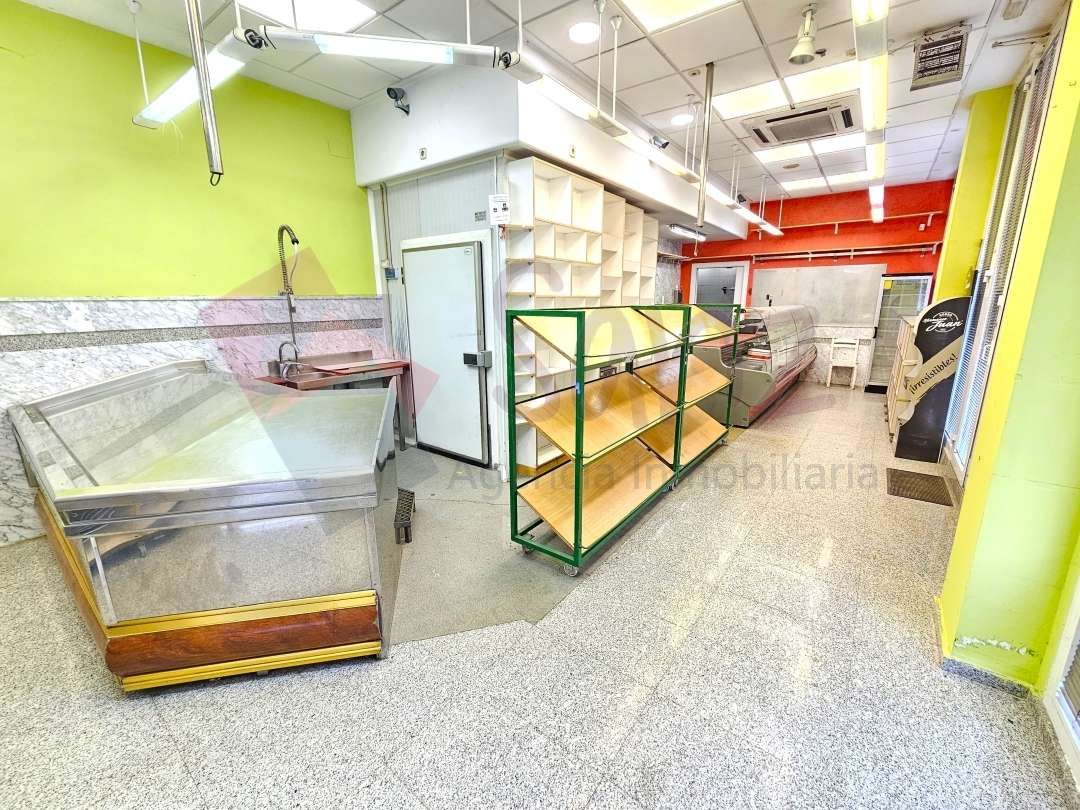 Premises to rent in  Logroño  with Air Conditioner and Furnished