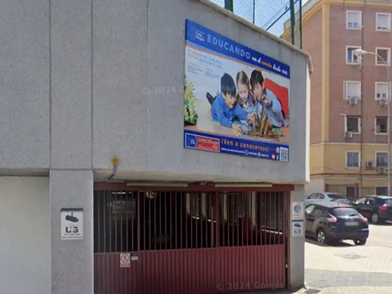 Exterior view of Garage for rent in  Madrid Capital  with Alarm