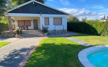 Exterior view of House or chalet for sale in Lardero  with Private garden, Swimming Pool and Furnished