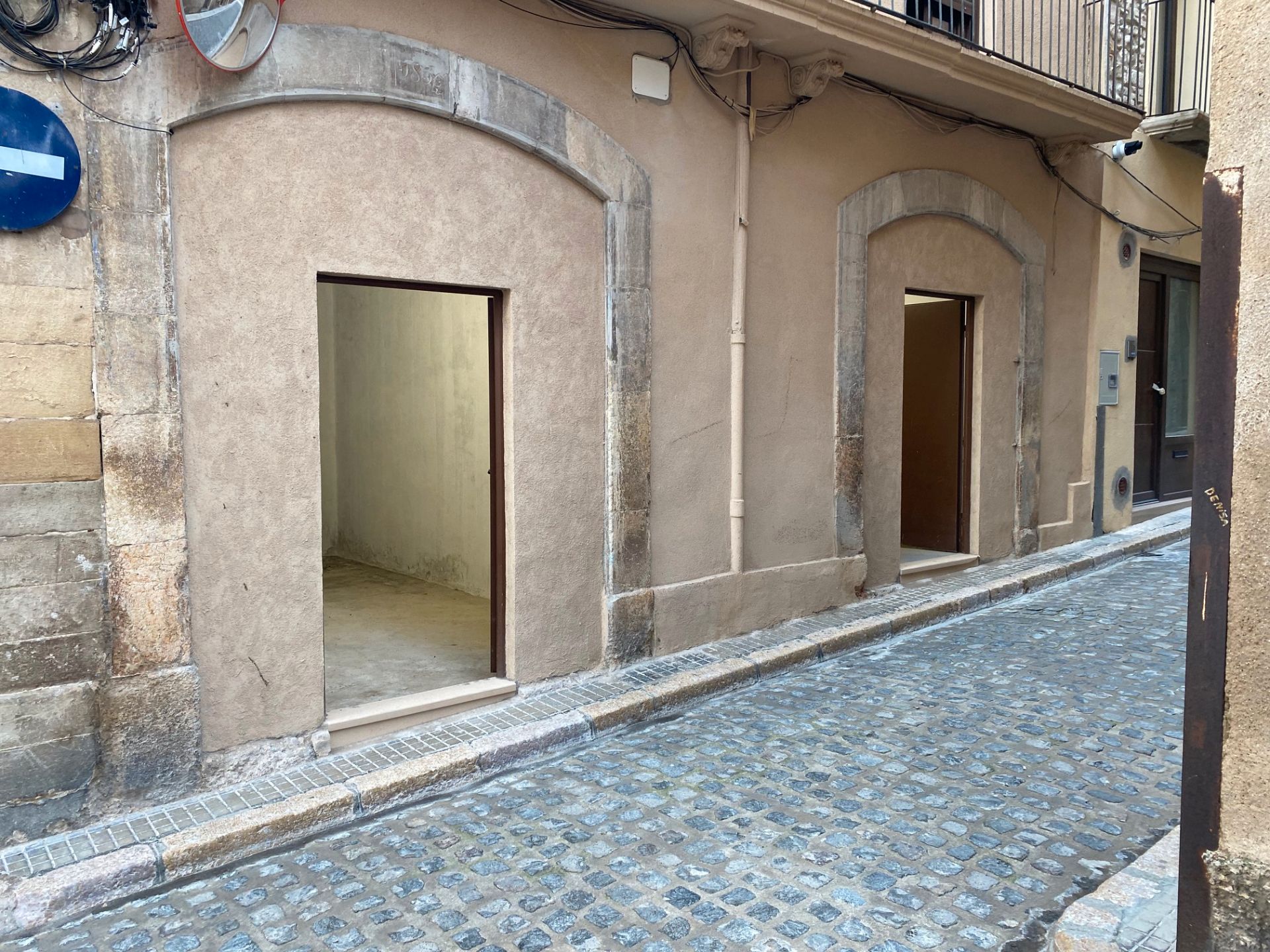 Box room to rent in Montblanc