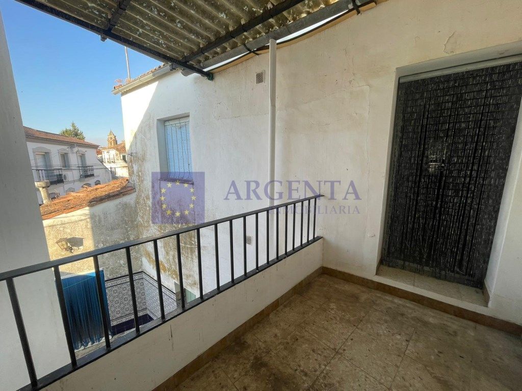 Vista exterior de Casa o xalet en venda en Torremocha amb Terrassa