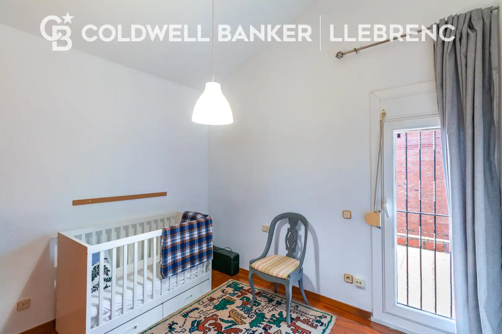 Balcony of Houses for sale in Sant Cugat del Vallès  with Air Conditioner, Heating and Private garden