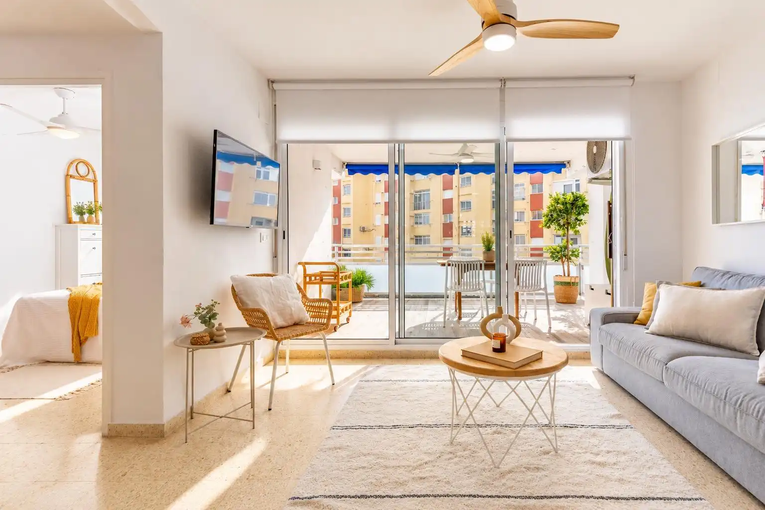 Living room of Flat for sale in Pobles del Sud