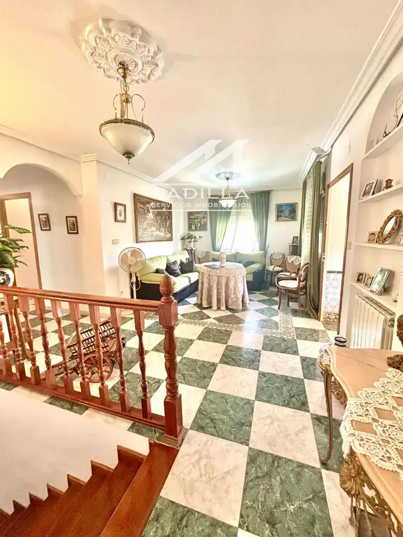 Sala de estar de Casa o chalet en venta en El Viso de San Juan con Calefacción, Trastero y Piscina