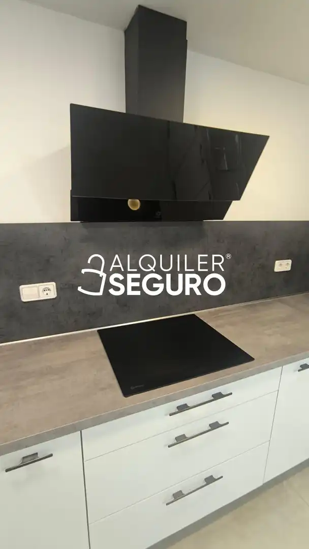 Pis de lloguer en Sevilla amb Aire condicionat, Terrassa i Piscina