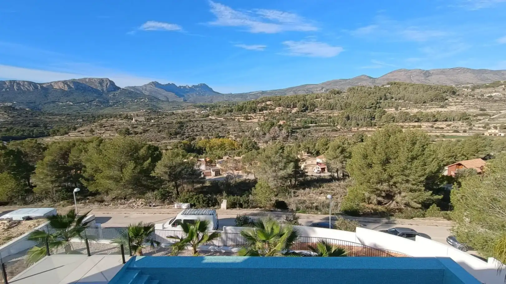 Vista exterior de Casa o chalet en venta en Calpe / Calp con Aire acondicionado, Calefacción y Jardín privado