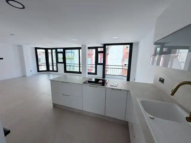 Kitchen of Flat for rent in Huelva  with Terrace, Oven and Washing machine