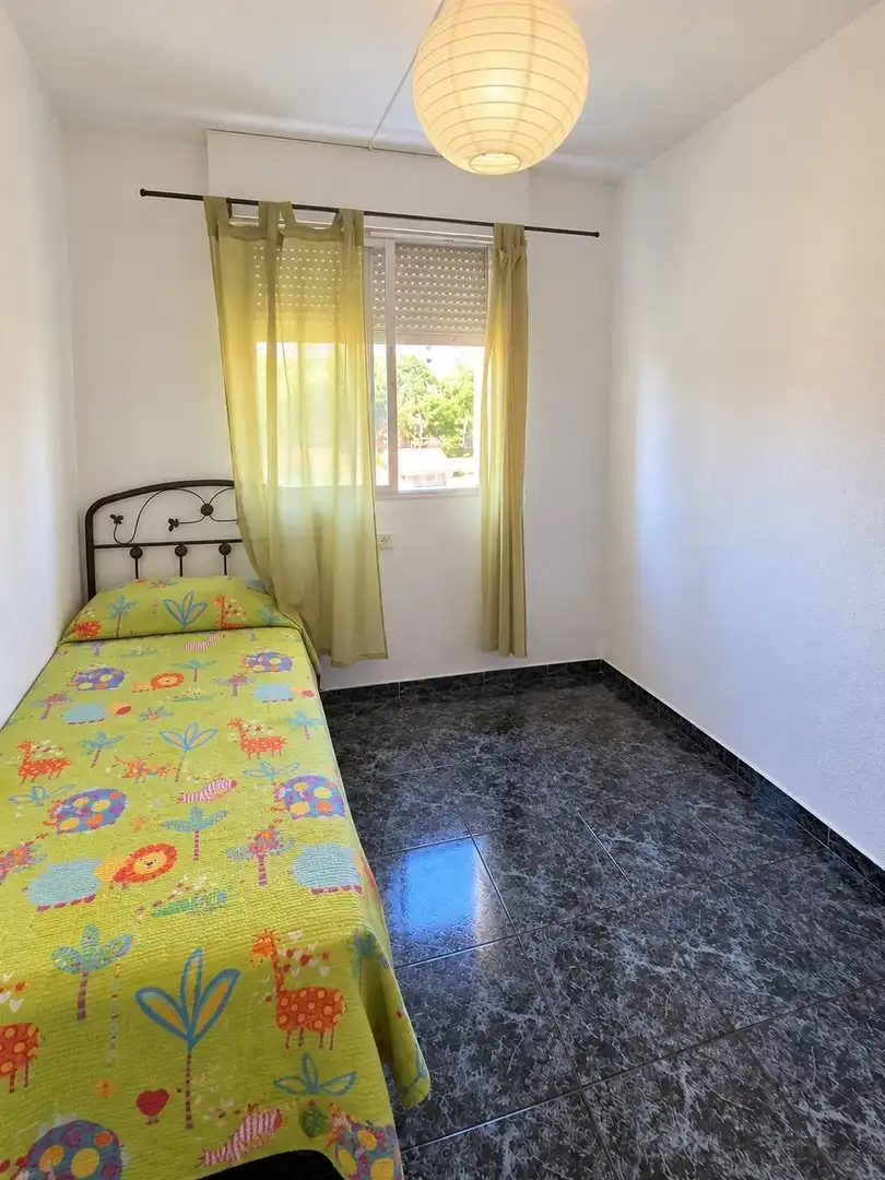 Bedroom of Flat for sale in Llevant
