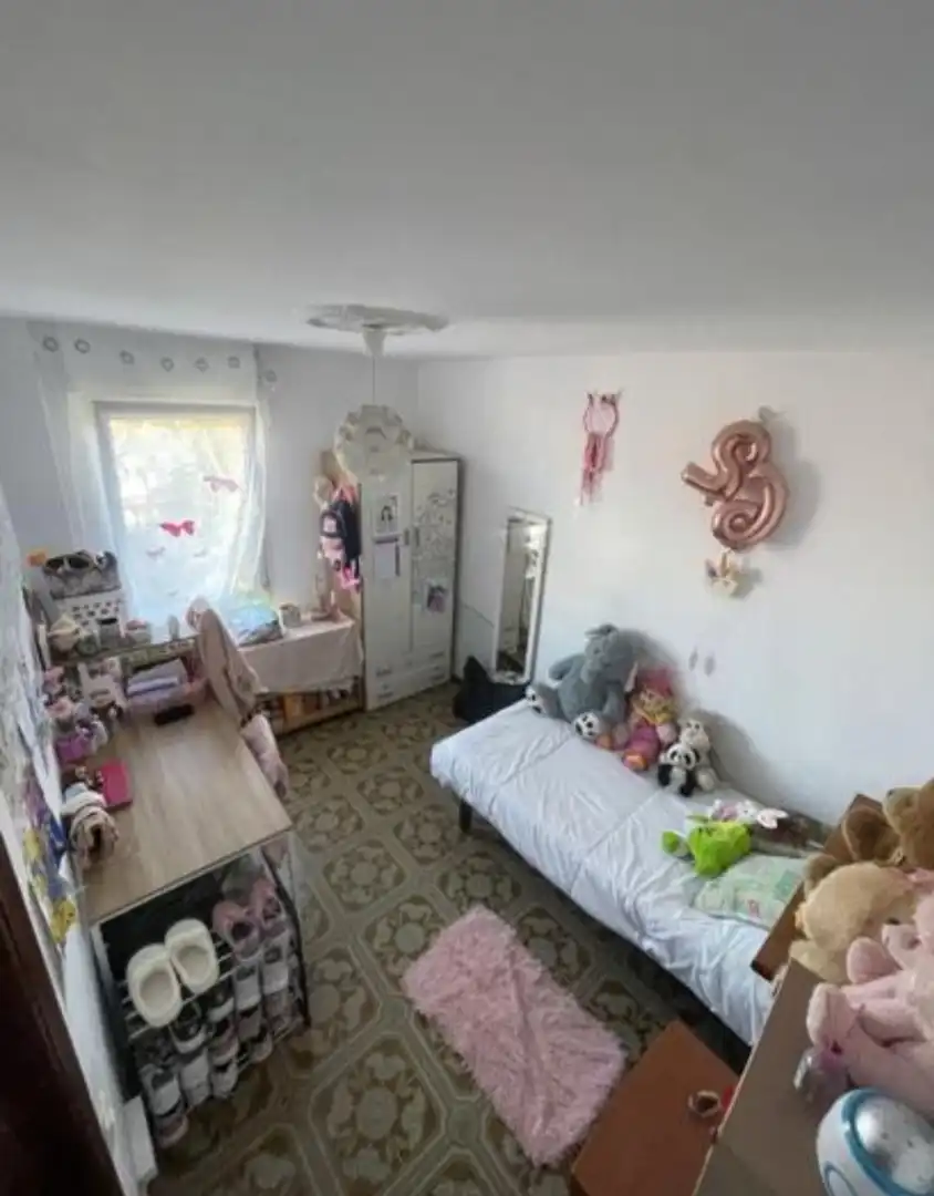 Habitación de Piso en venta en Torrelavega  con Calefacción, Jardín privado y Amueblado
