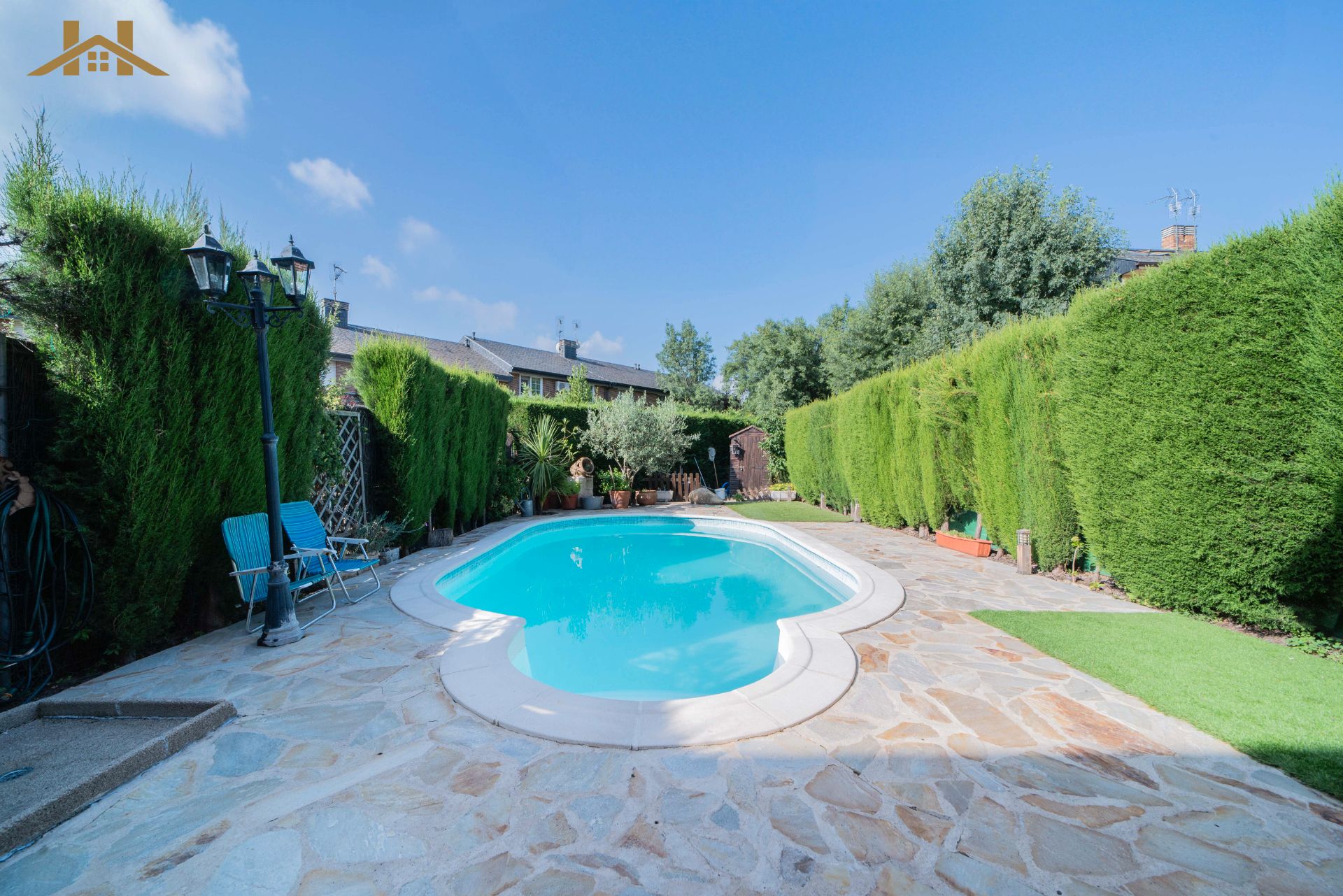 Piscina de Casa adosada en venda en Moralzarzal amb Calefacció, Jardí privat i Traster