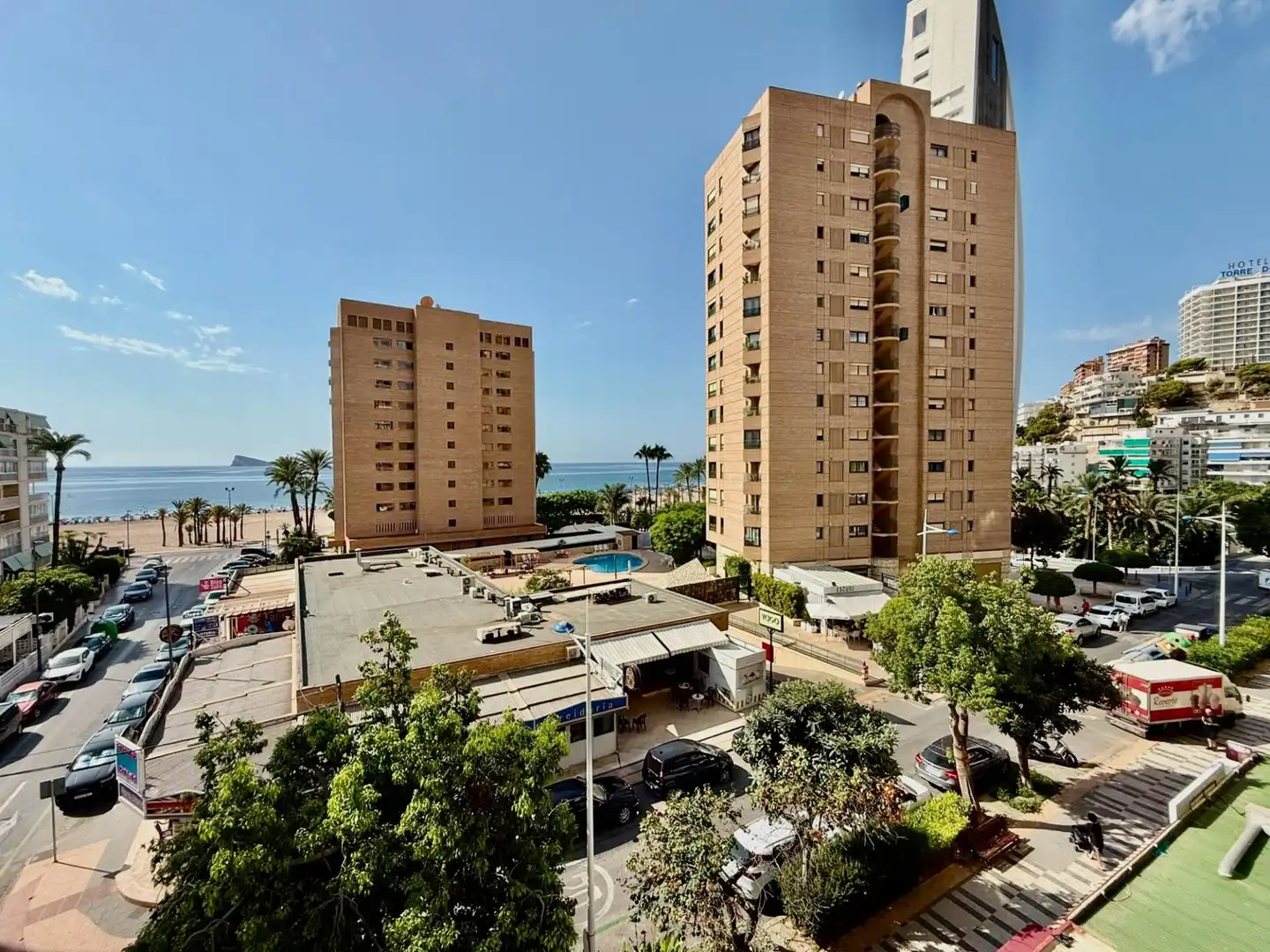 Vista exterior de Apartament en venda en Benidorm amb Aire condicionat, Terrassa i Moblat