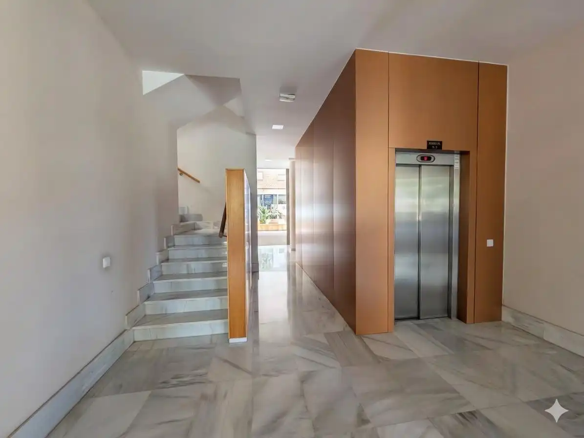 Flat for rent in Almería  with Air Conditioner and Furnished