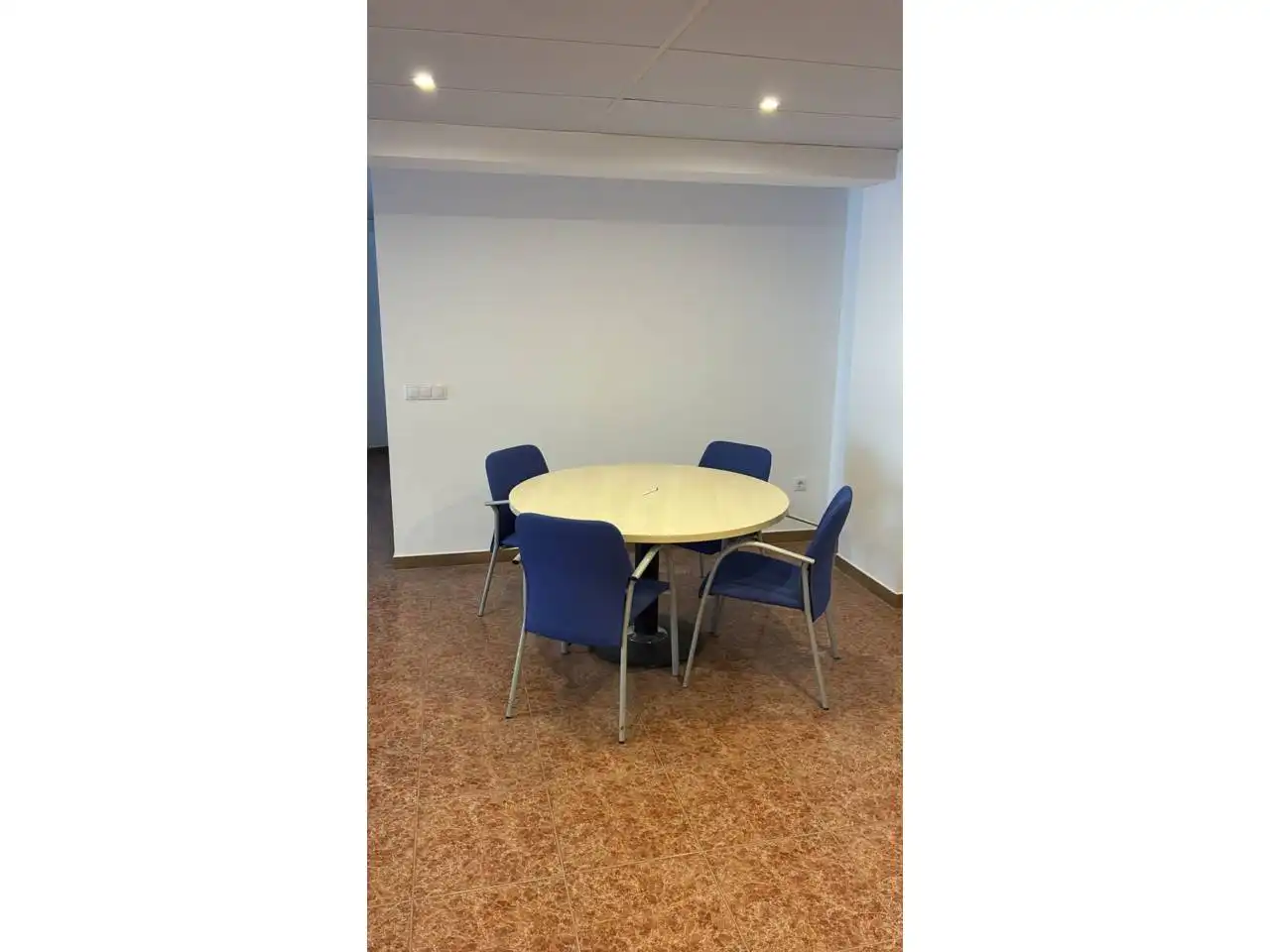 Comedor de Oficina de alquiler en Torrent con Aire acondicionado, Calefacción y Alarma