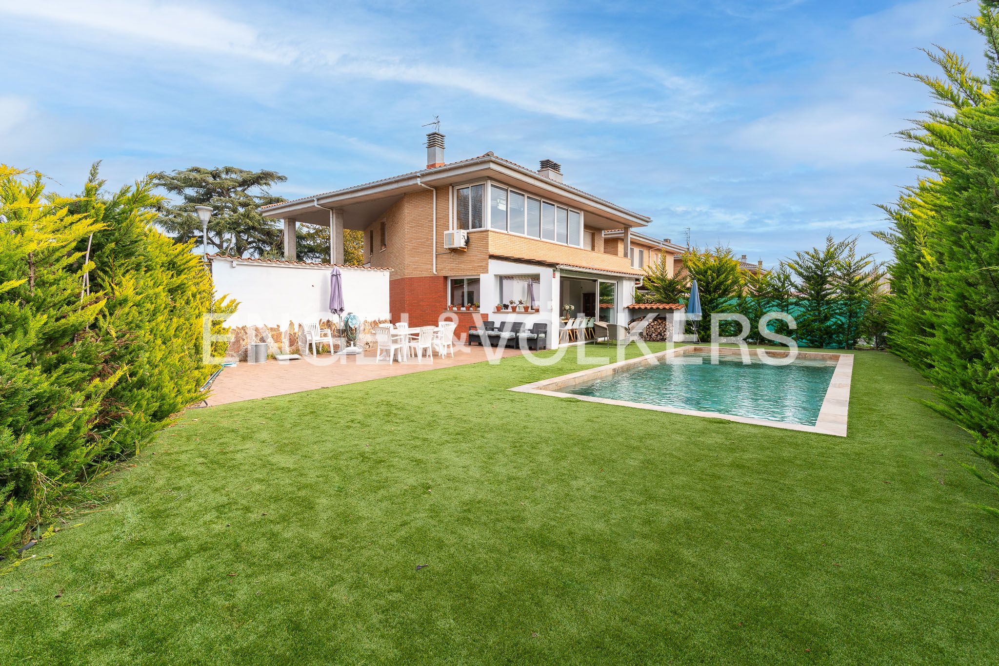 Vista exterior de Casa o xalet en venda en Tordera amb Aire condicionat, Calefacció i Jardí privat