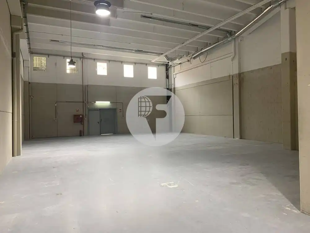 Nave industrial de alquiler en Barcelona