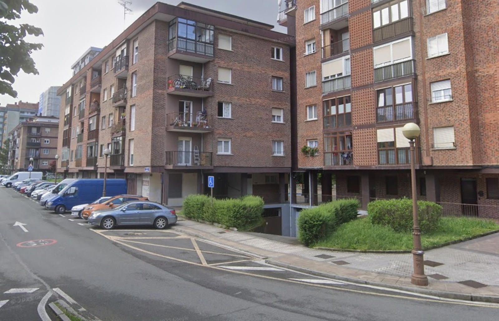 Exterior view of Box room for sale in Lasarte-Oria