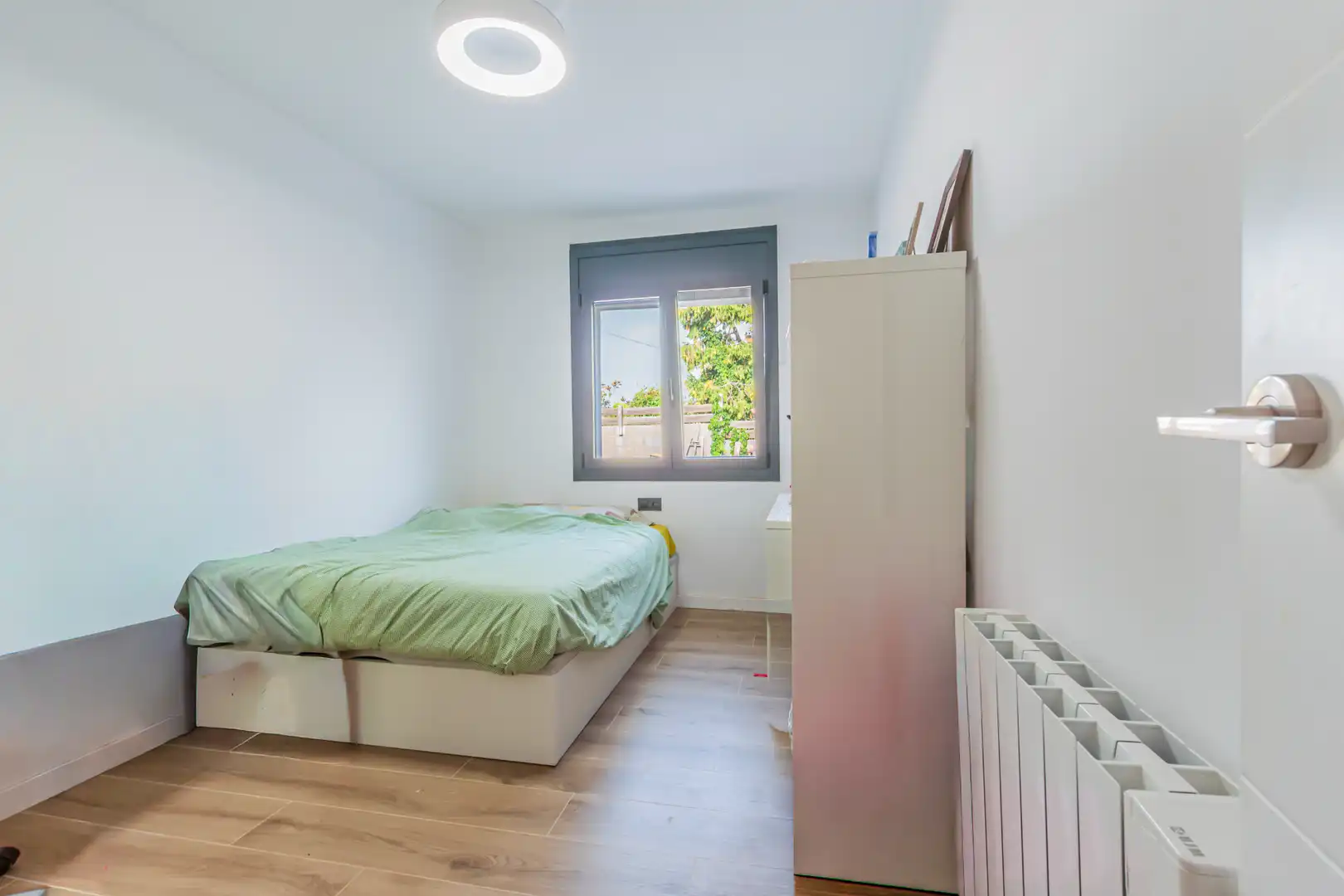 Dormitori de Casa o xalet en venda en Terrassa amb Aire condicionat, Calefacció i Jardí privat