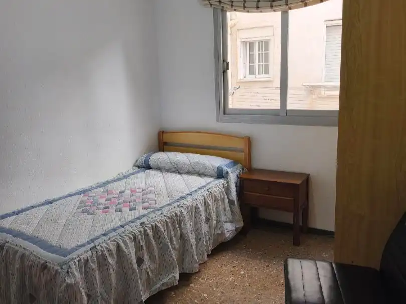 Dormitori de Pis de lloguer en Alcoy / Alcoi amb Balcó