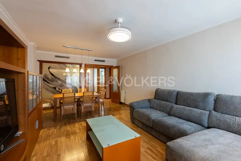 Living room of Flat for rent in Valencia  with Air Conditioner, Heating and Parquet flooring