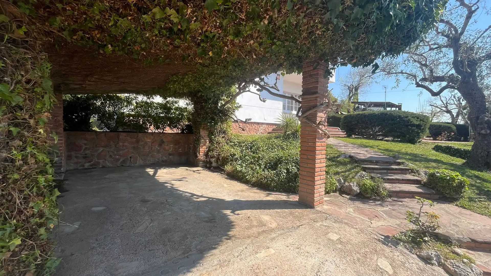 Jardí de Casa o xalet en venda en Breda amb Calefacció