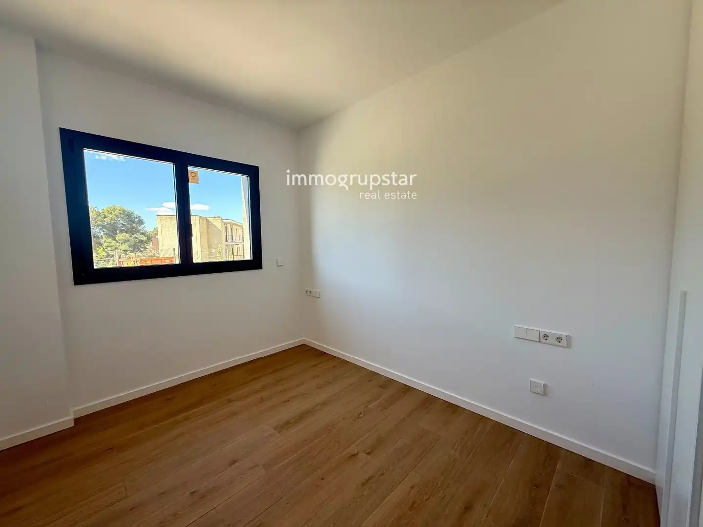 Apartament en venda a Cavall Bernat, Los Pinos - Politur