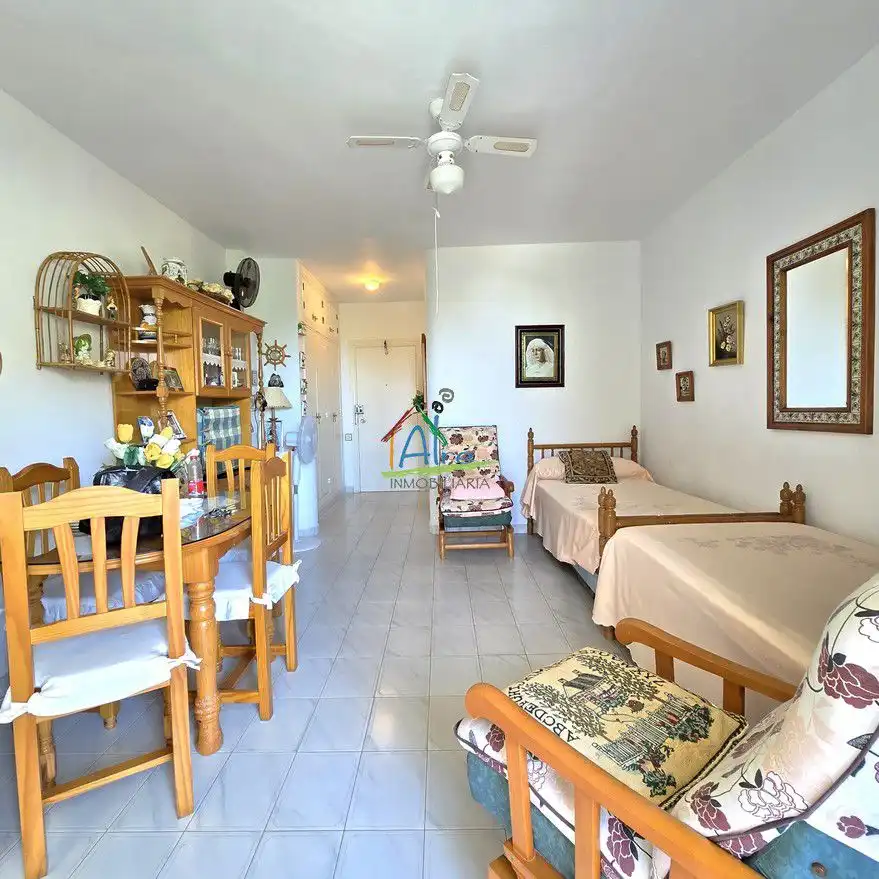 Schlafzimmer von Wohnung zum Verkauf in Almonte mit Klimaanlage, Terrasse und Abstellraum