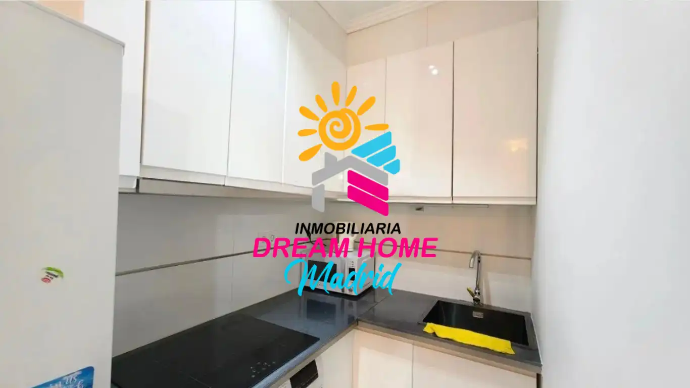 Cocina de Piso en venta en Madrid con Aire acondicionado, Terraza y Amueblado