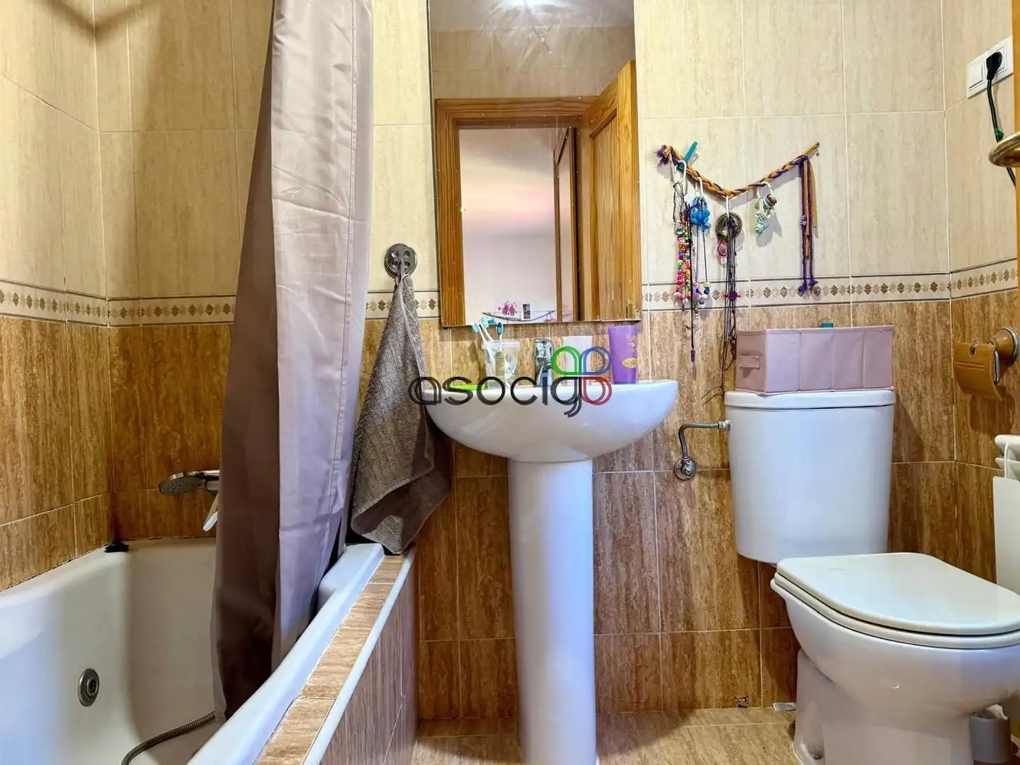 Bathroom of Detached homes for sale in Chiloeches  with Heating, Private garden and Swimming Pool