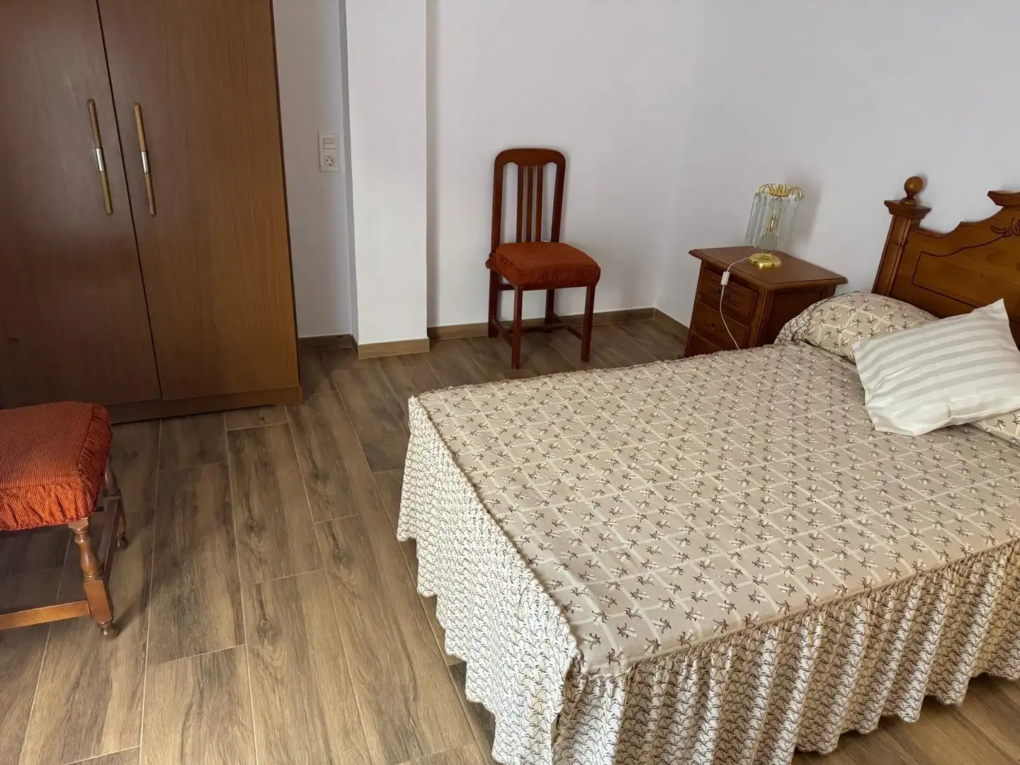 Bedroom of Flat for rent in Granada  with Heating, Terrace and Furnished