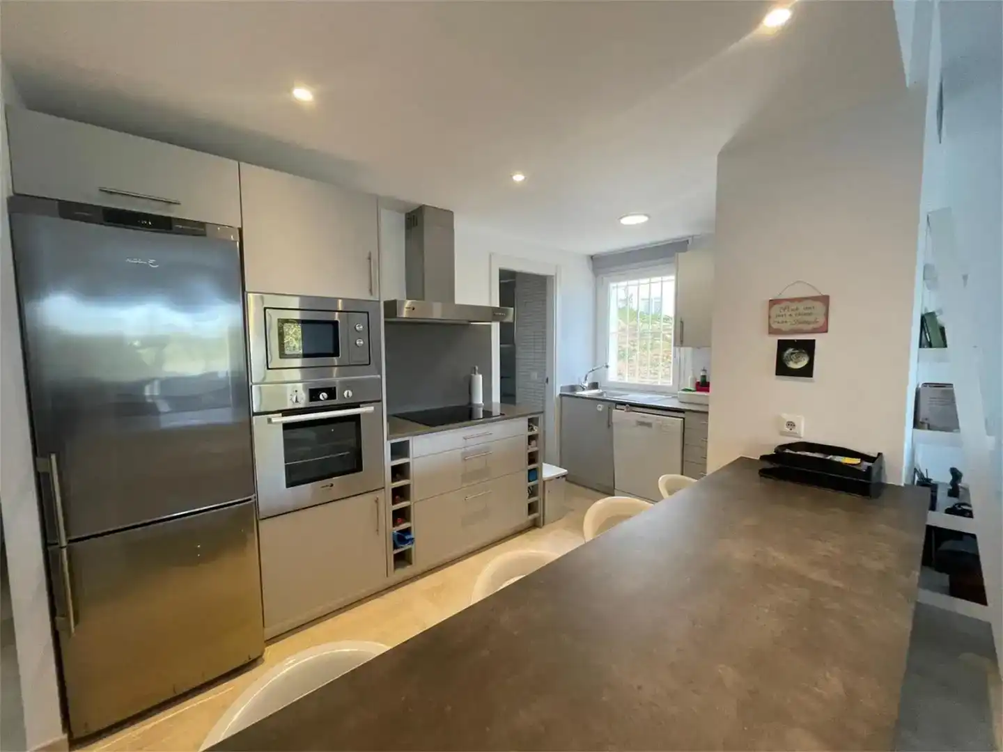 Cocina de Dúplex en venta en Santa Eulària des Riu con Aire acondicionado, Piscina y Amueblado
