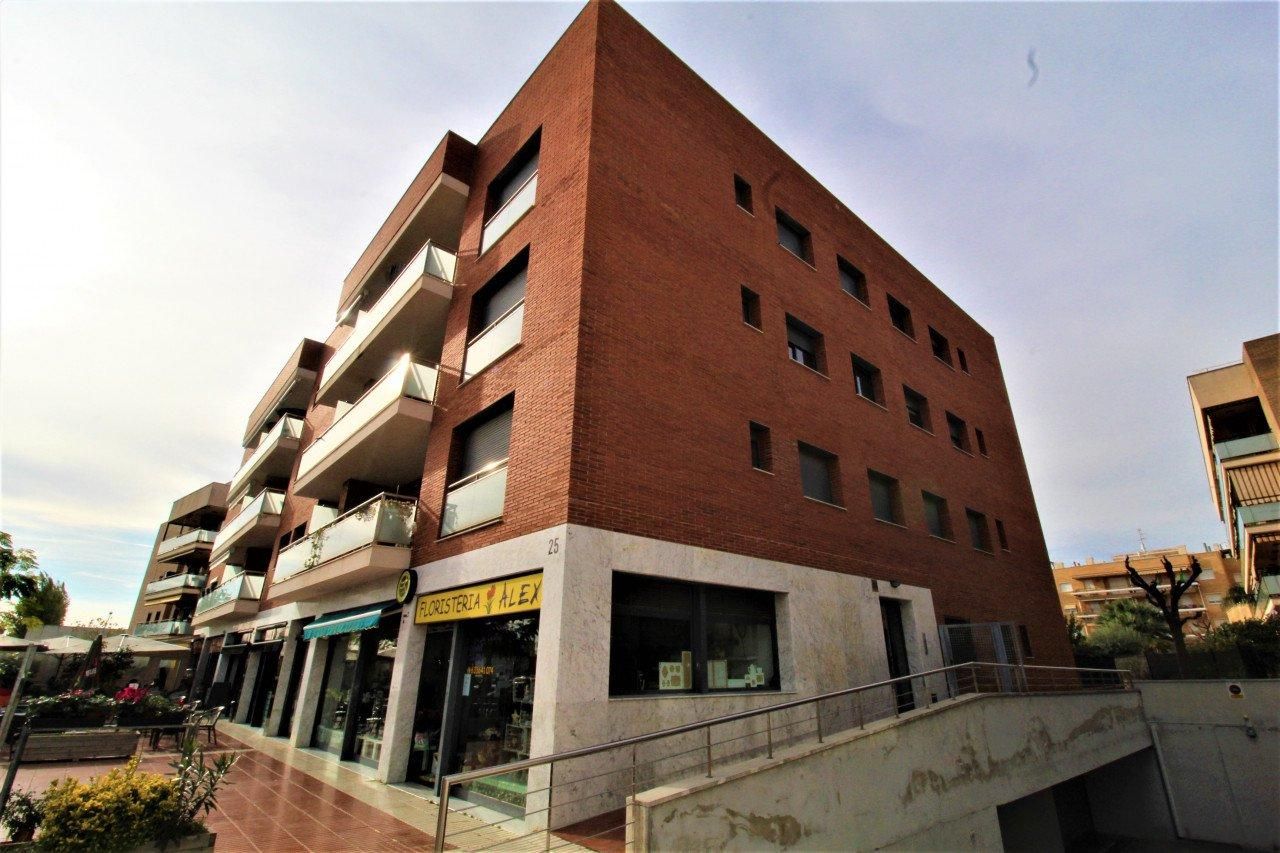 Exterior view of Box room for sale in Cunit