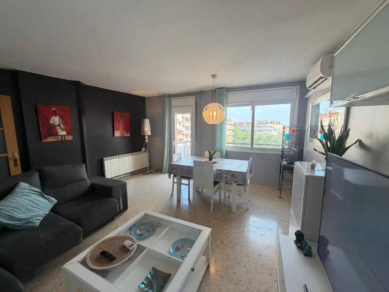 Living room of Flat for sale in Terrassa  with Air Conditioner, Heating and Balcony