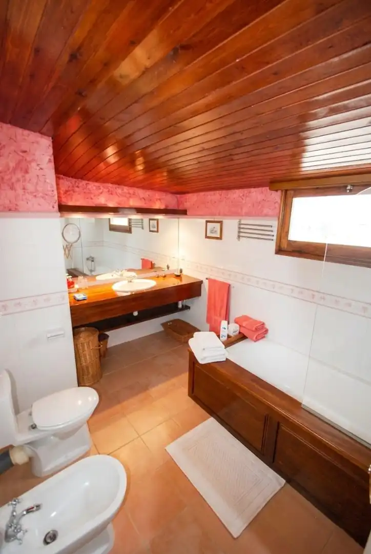 Baño de Dúplex en venta en Prades con Calefacción, Parquet y Terraza