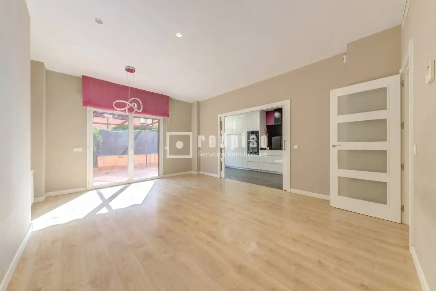 Jardín de Piso en venta en Boadilla del Monte con Aire acondicionado, Calefacción y Terraza
