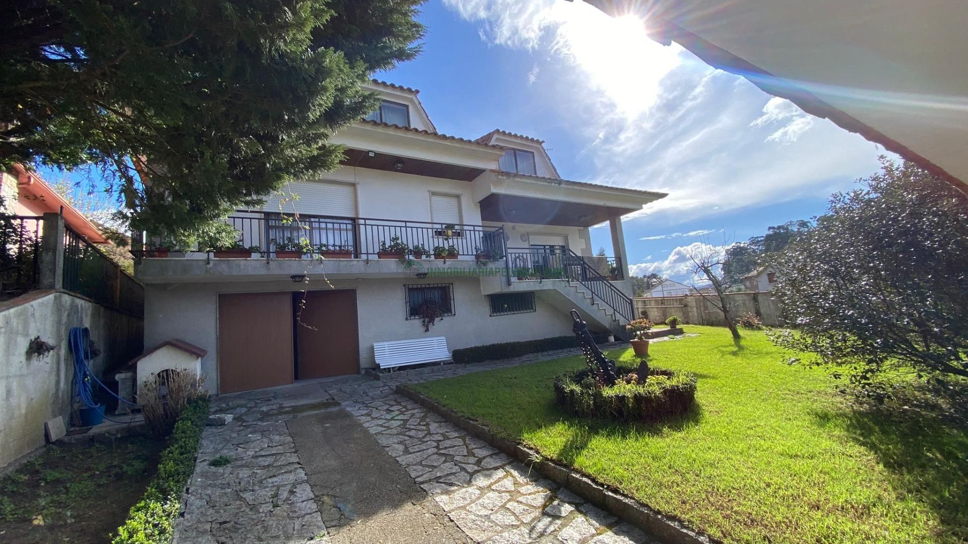 Exterior view of House or chalet for sale in Poio  with Private garden, Terrace and Storage room