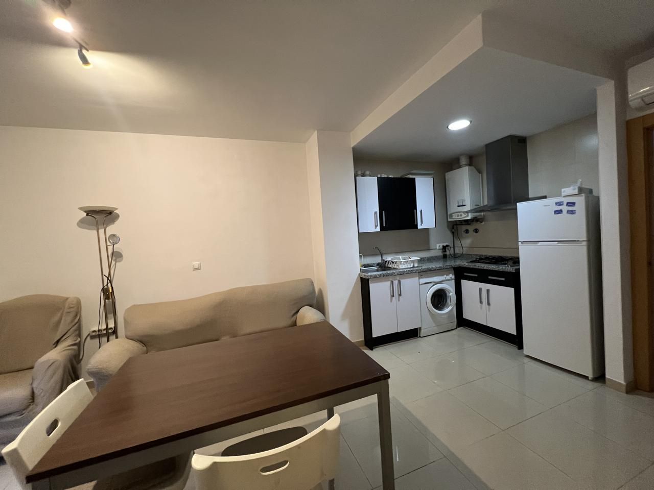 Kitchen of Flat to rent in  Granada Capital  with Air Conditioner and Furnished