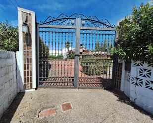 Vista exterior de Casa o xalet en venda en Valladolid Capital amb Calefacció, Jardí privat i Terrassa