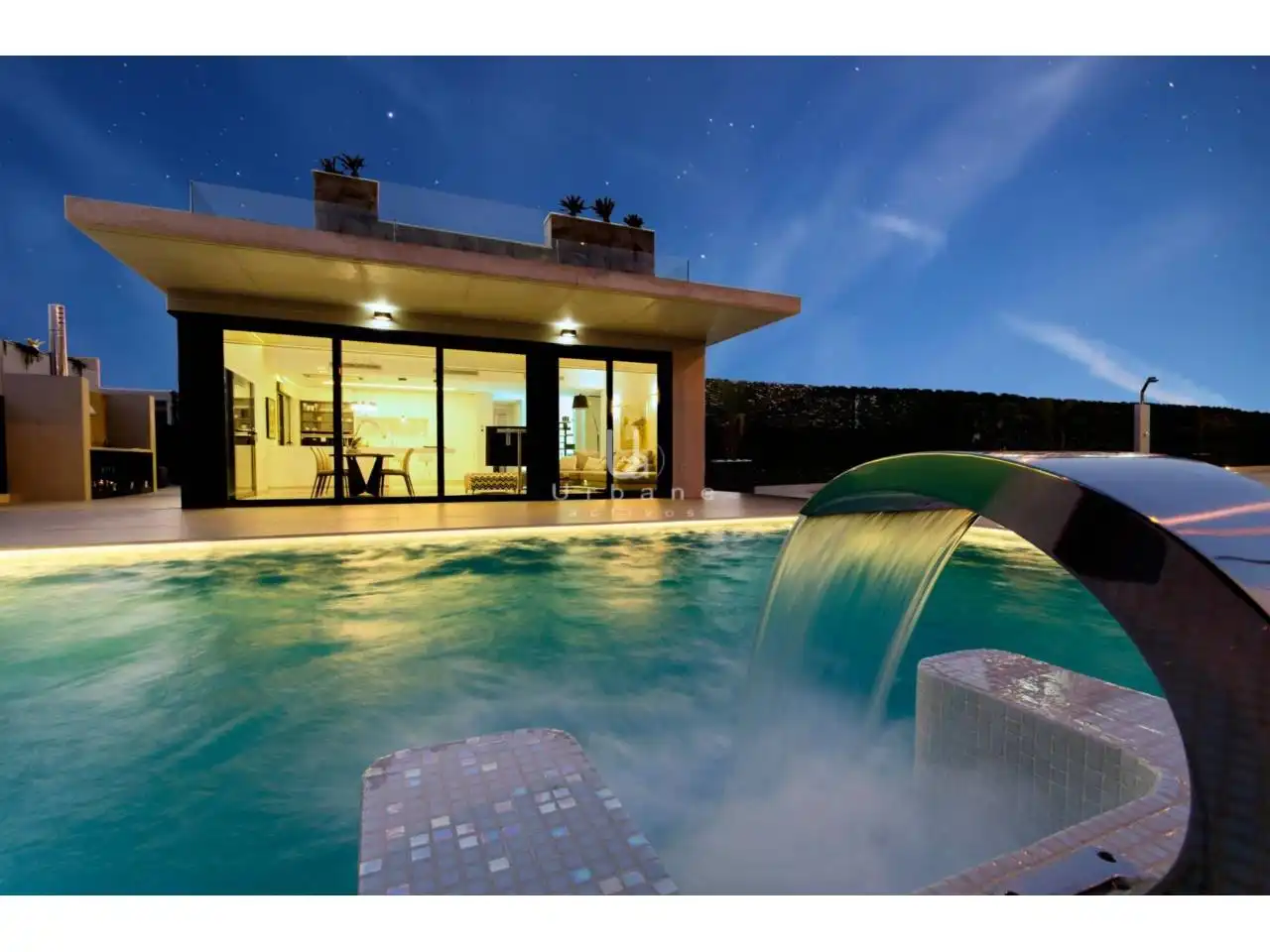Villa avec piscine à vendre à Calle Wenceslao Fernández Flores, imagen 2