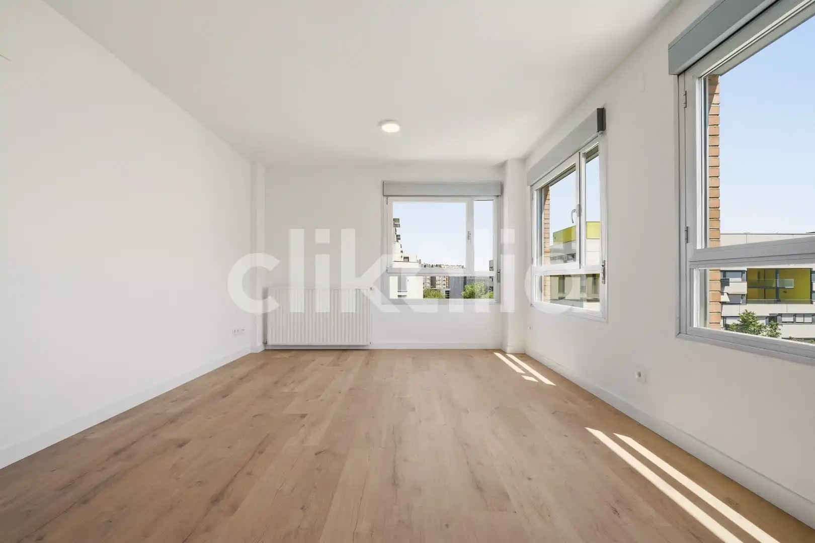 Habitación de Piso de alquiler en Madrid con Calefacción, Trastero y Piscina