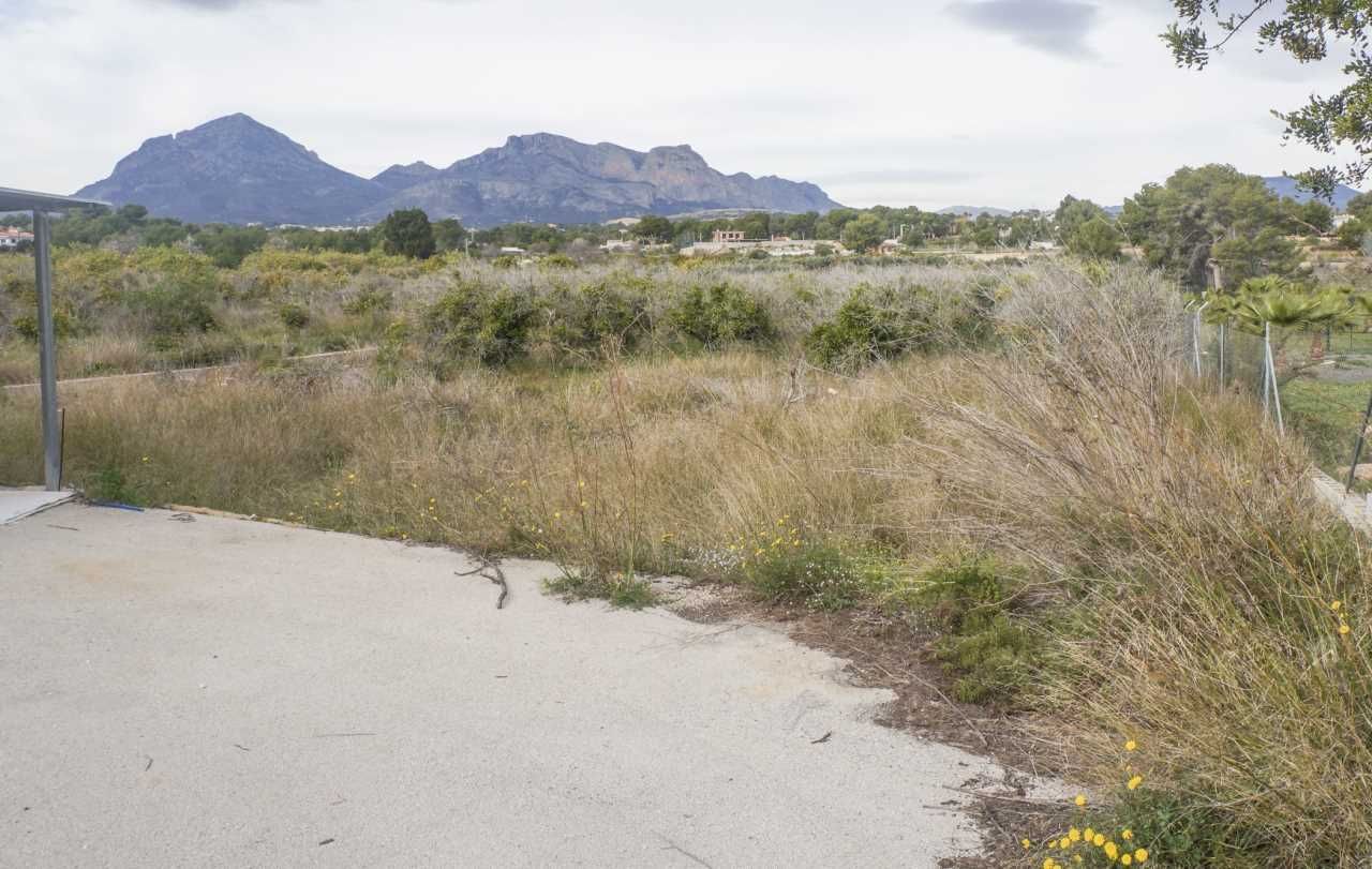 Finca rústica en venta en Pueblo - Urbanizaciones