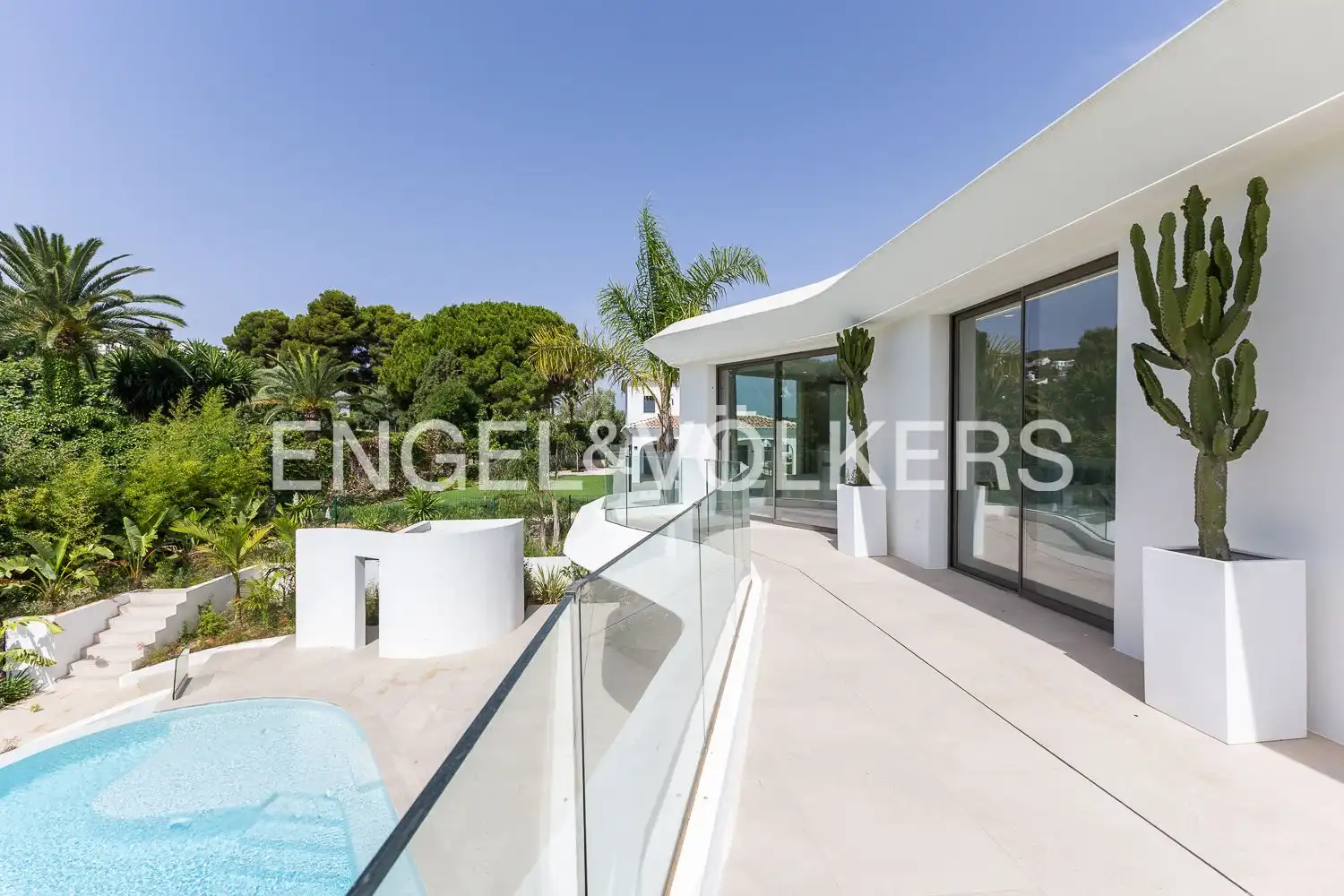 Vista exterior de Casa o xalet en venda en Jávea / Xàbia amb Aire condicionat, Calefacció i Jardí privat