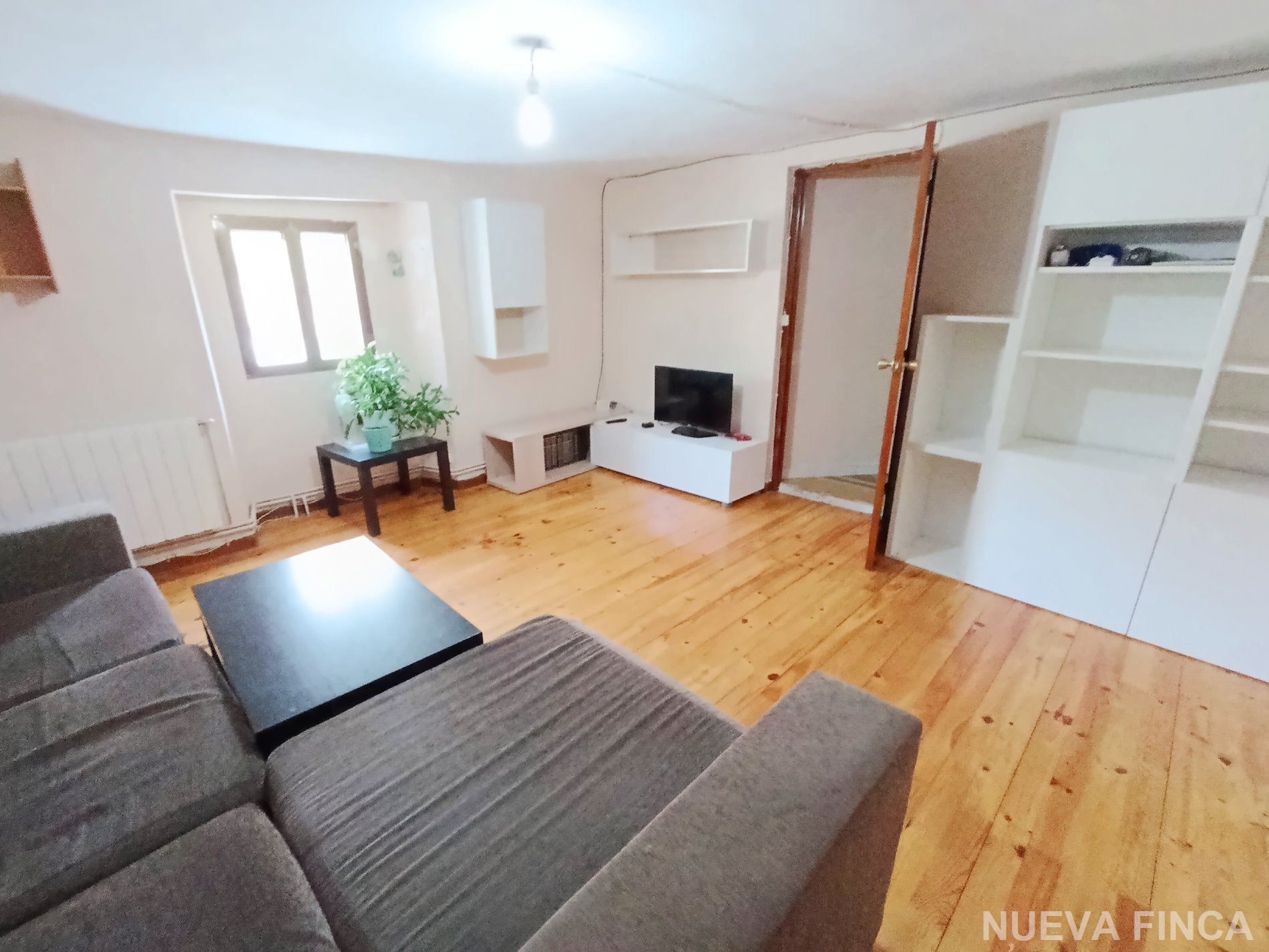 Living room of House or chalet for sale in Burgos Capital  with Heating, Parquet flooring and Storage room