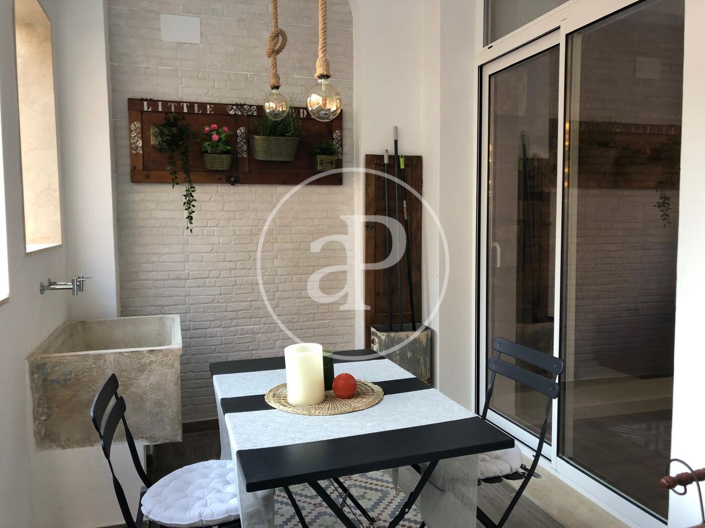 Terrace of Flat to rent in  Valencia Capital  with Air Conditioner, Heating and Furnished