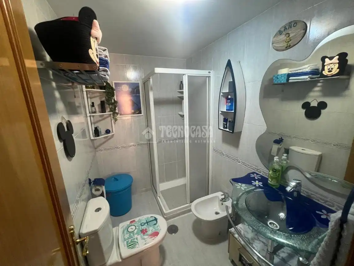 Baño de Piso en venta en Parla con Aire acondicionado, Calefacción y Parquet
