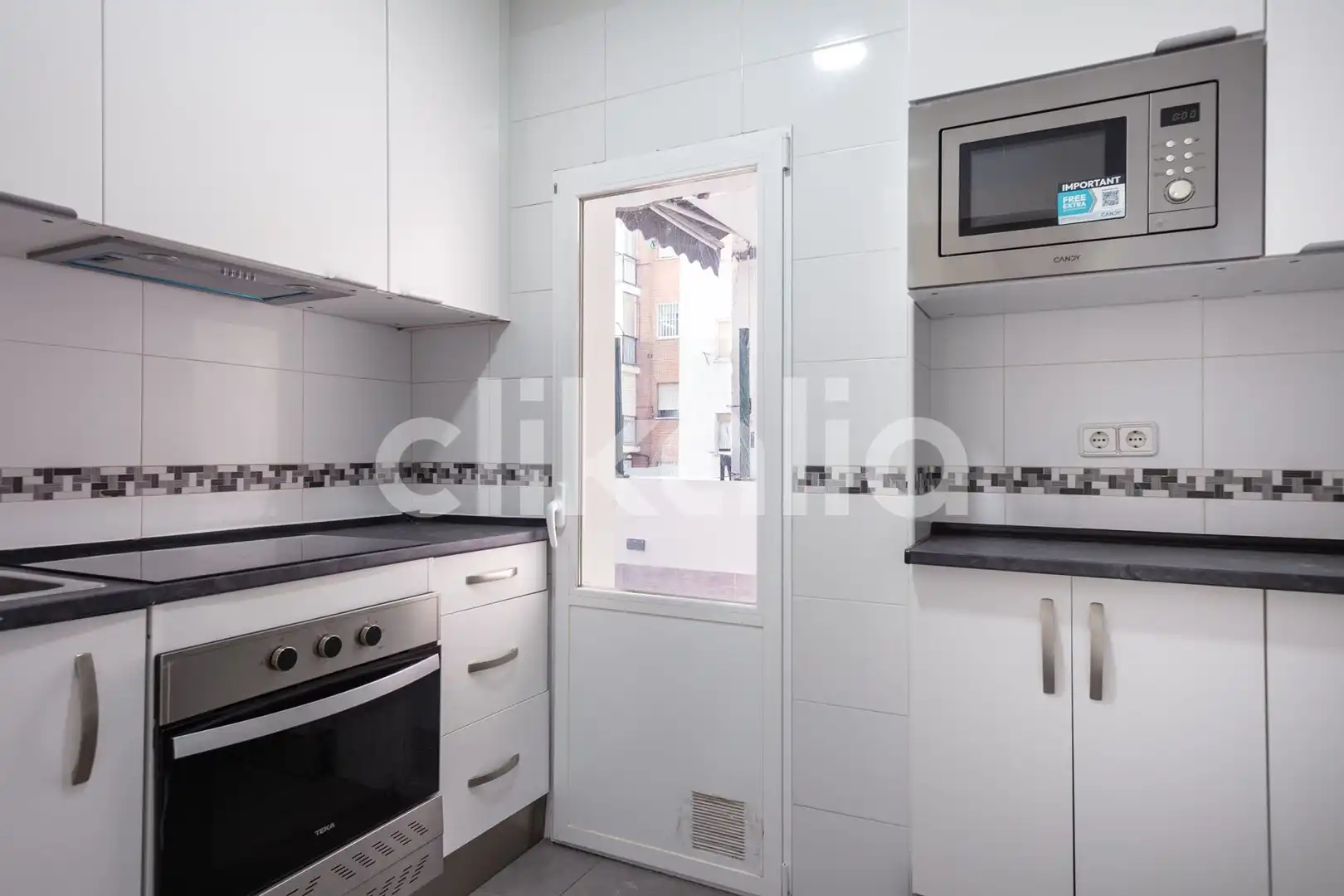 Kitchen of Flat for rent in Puente de Vallecas