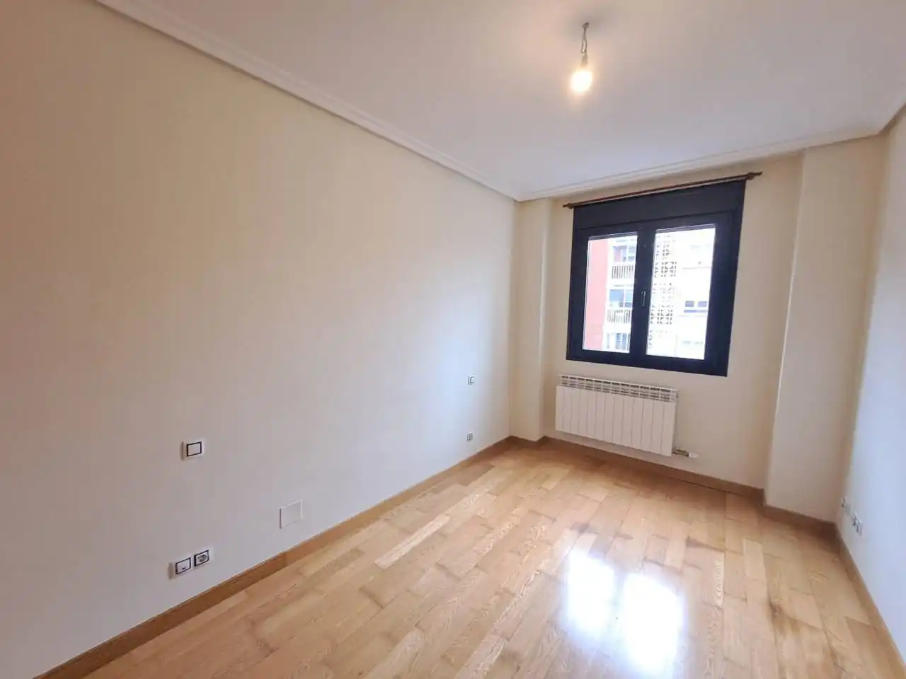 Habitación de Piso en venta en Burgos con Calefacción, Parquet y Trastero